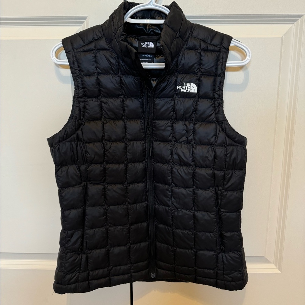 North Face Black Vest, Size Small